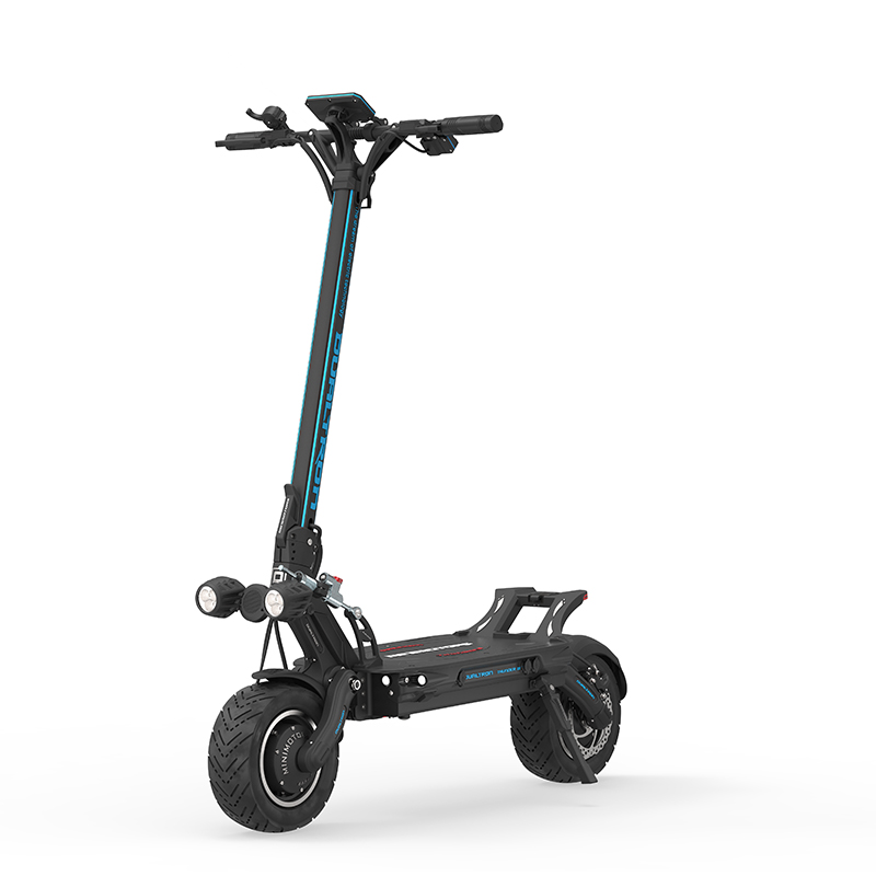 image Dualtron Thunder 3 de face inclinée vers la gauche